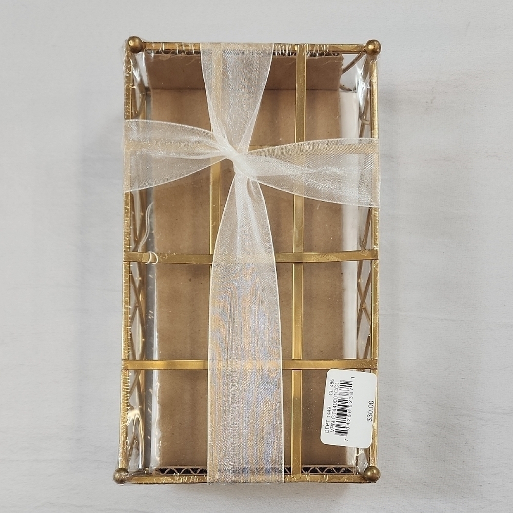 THR Home Decorative 16x White Napkins Monogrammed "A" Gold Napkin Holder NWT - Picture 2 of 6